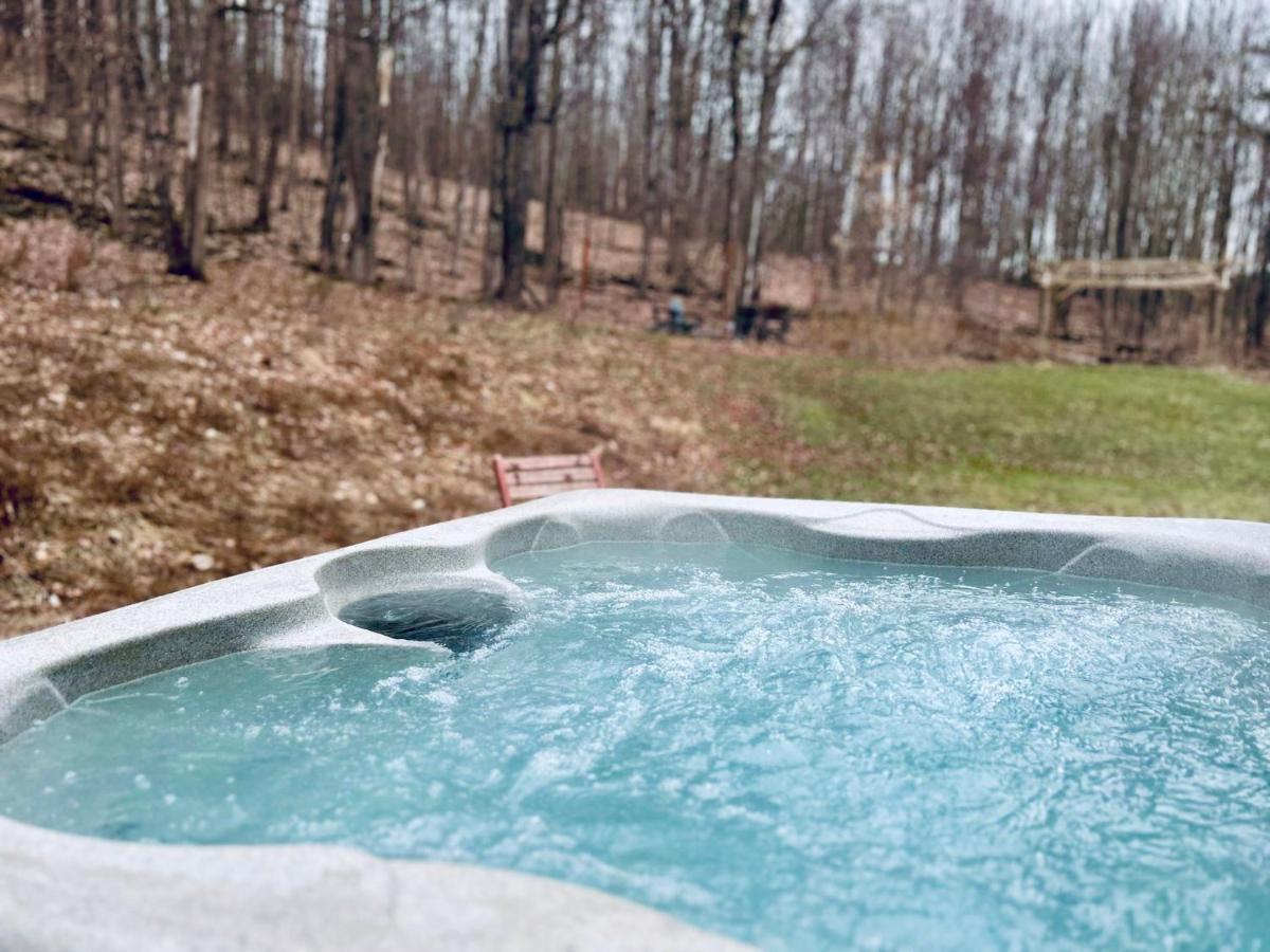 Cozy Cottage With Jacuzzi And Fire Pit And Reading Nook! Livingston Manor Bagian luar foto